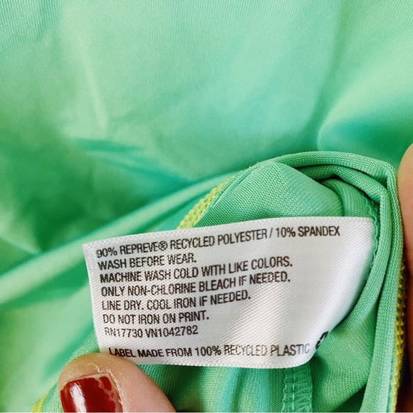 Cat & Jack Long Sleeve Rashgaurd Hola Swim Top Size 4t - Picture 4 of 5